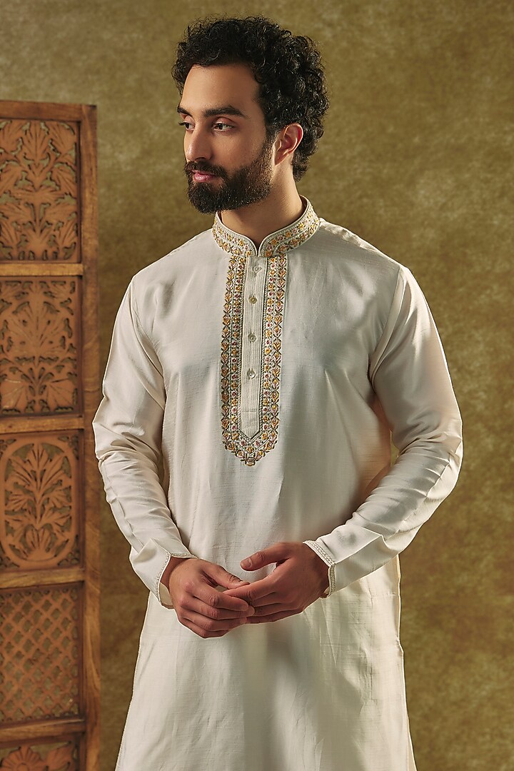 Ivory Tussar Resham Embroidered Handcrafted Kurta Set by SAMMOHAN at Pernia's Pop Up Shop