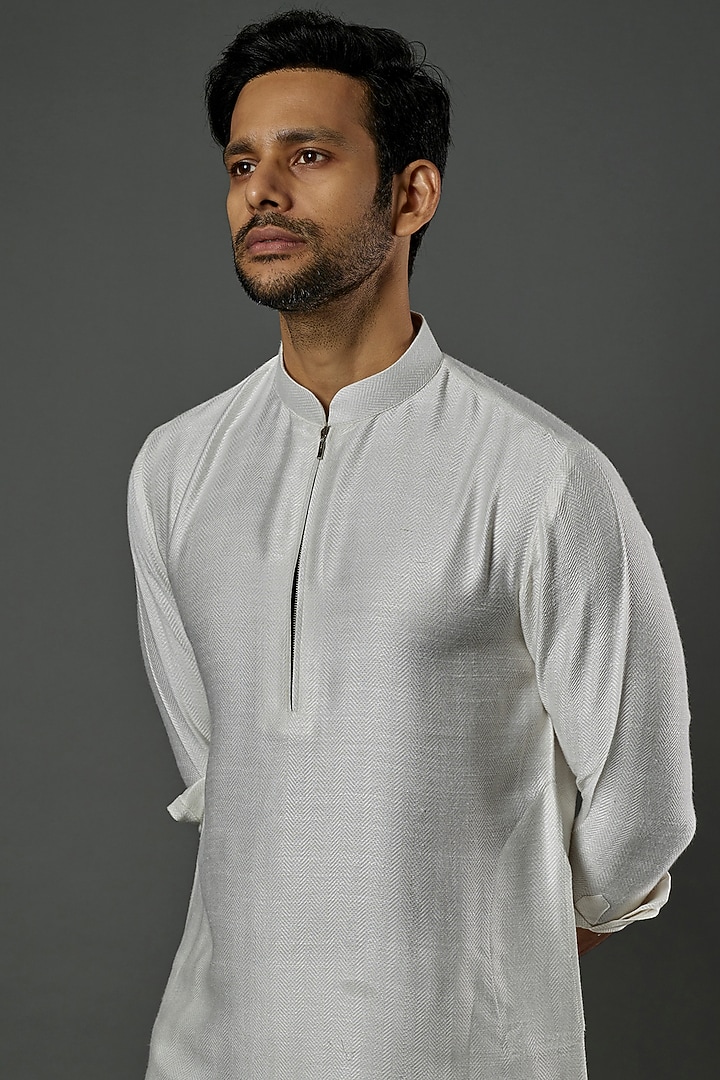 White Silk Cotton Embroidered Kurta Set by ALOUKIK at Pernia's Pop Up Shop