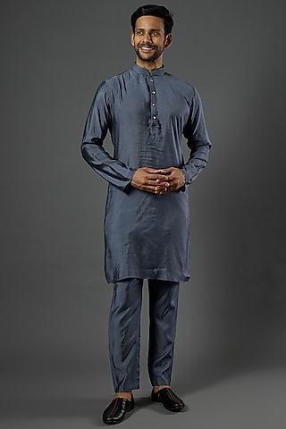Grey Embroidered kurta Set by ALOUKIK