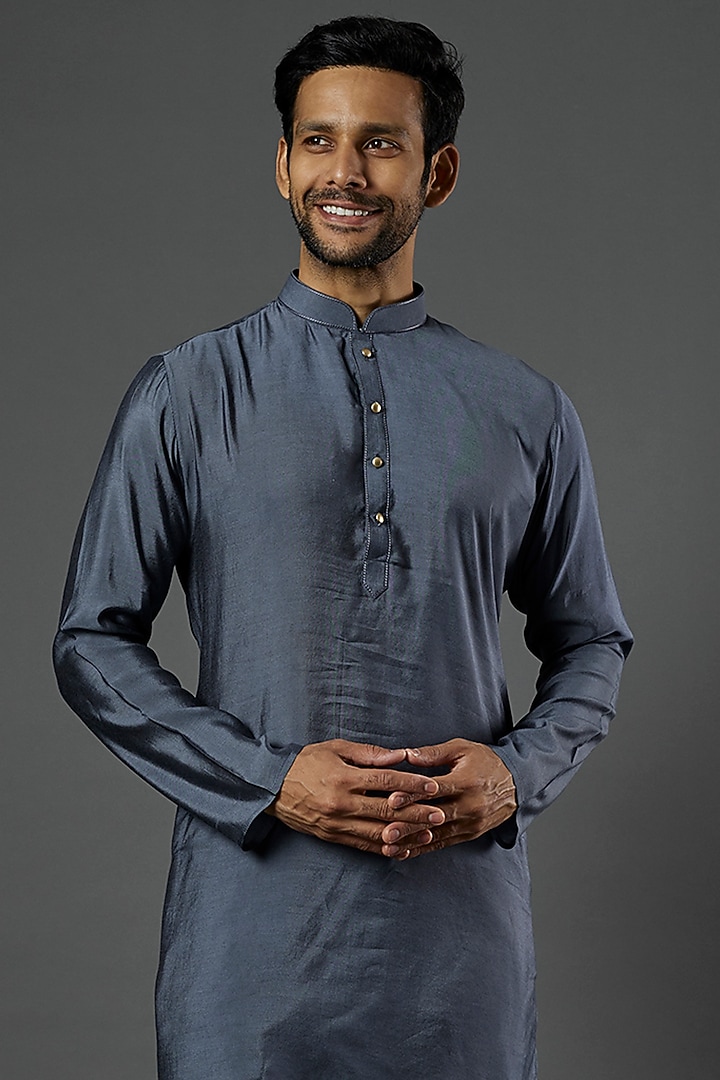 Grey Embroidered kurta Set by ALOUKIK at Pernia's Pop Up Shop