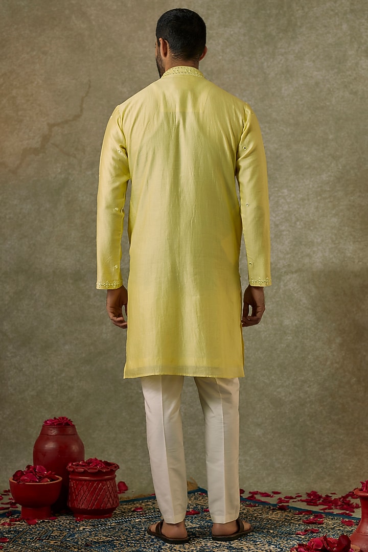 Yellow Silk Blend Mirror Work Kurta Set by SAMMOHAN at Pernia's Pop Up Shop