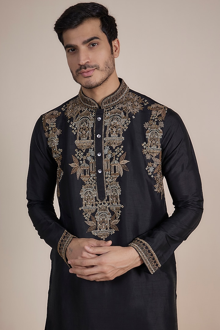 Black Tussar Resham & thread Hand Embroidered Kurta Set by SAMMOHAN at Pernia's Pop Up Shop