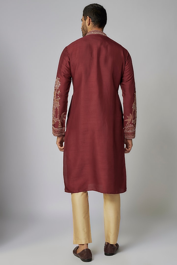 Maroon Tussar Resham Hand Embroidered Kurta Set by SAMMOHAN at Pernia's Pop Up Shop