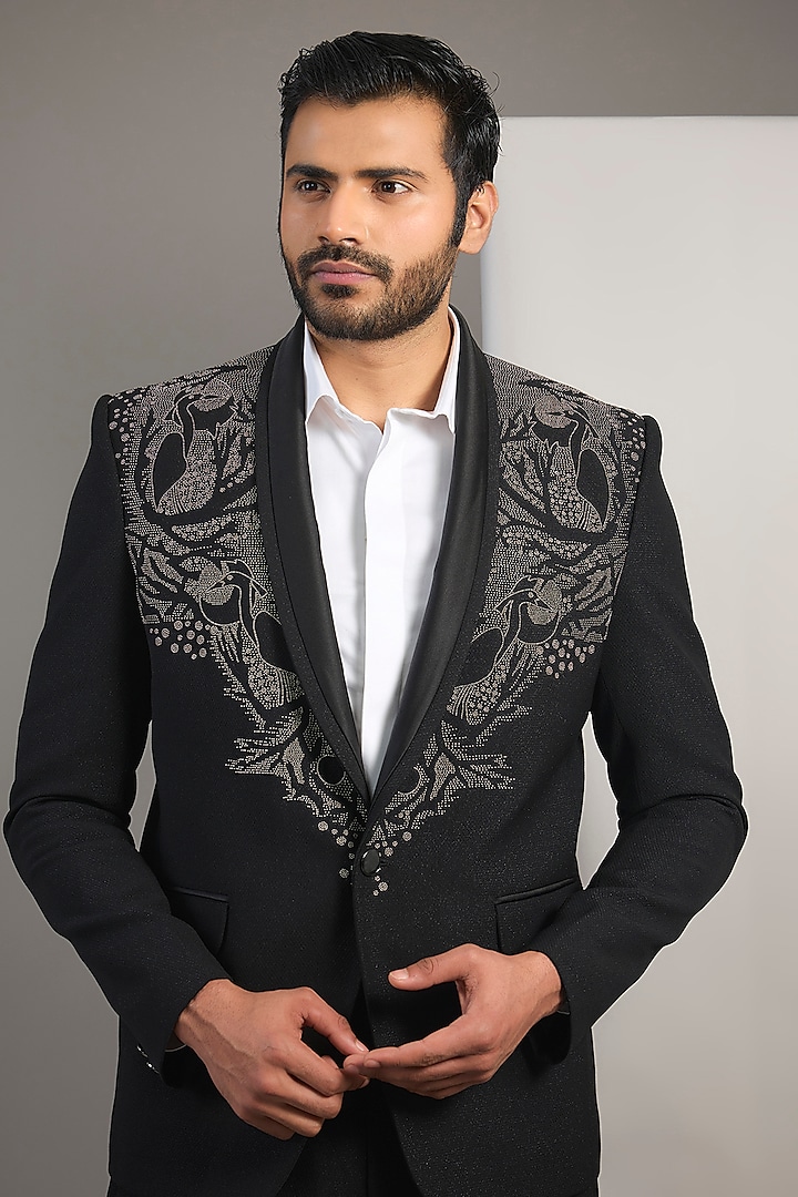 Black Suiting Resham Thread Embroidered Tuxedo Set by SAMMOHAN at Pernia's Pop Up Shop