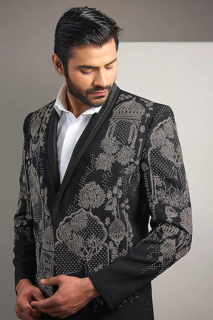 Black Suiting Resham Thread Embroidered Tuxedo Set by SAMMOHAN at Pernia's Pop Up Shop