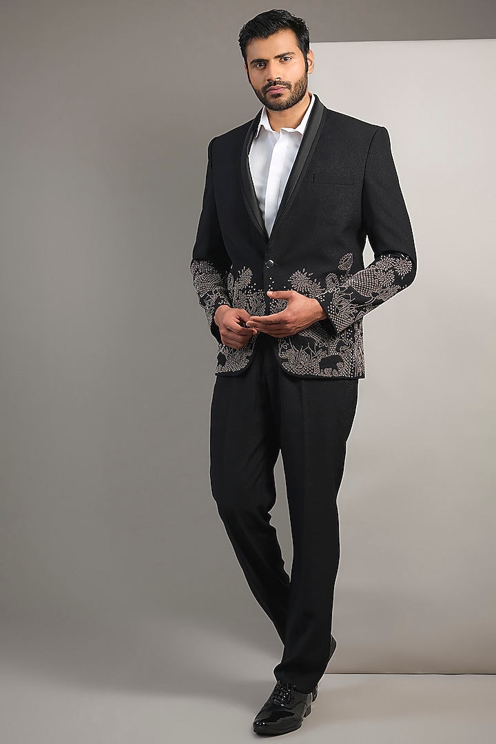 Black Suiting Resham Thread Embroidered Tuxedo Set by SAMMOHAN