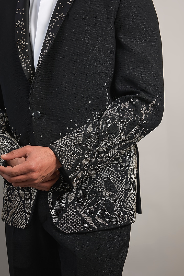 Black Suiting Resham Thread Embroidered Tuxedo Set by SAMMOHAN at Pernia's Pop Up Shop