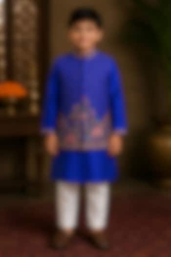 Blue Raw Silk Resham Embroidered Bundi Jacket Set For Boys by Sammohan Kids at Pernia's Pop Up Shop