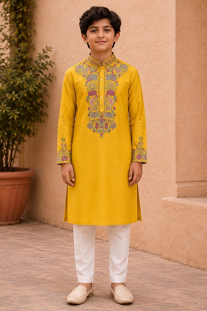 Yellow Chanderi Thread Embroidered Kurta Set For Boys by Sammohan Kids at Pernia's Pop Up Shop