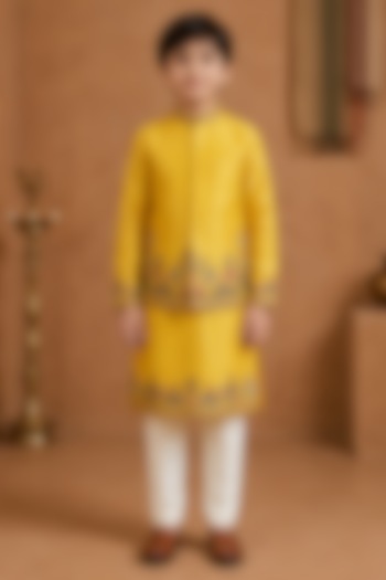Yellow Raw Silk Thread Embroidered Bundi Jacket Set For Boys by Sammohan Kids at Pernia's Pop Up Shop