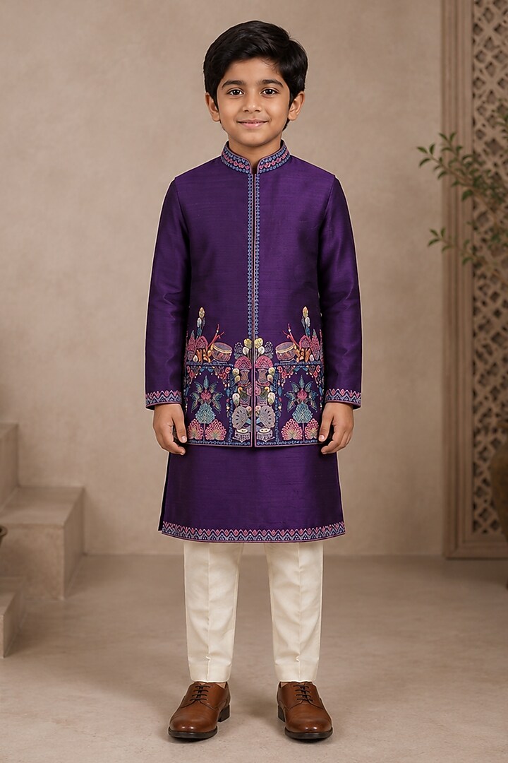 Purple Raw Silk Resham Embroidered Bundi Jacket Set For Boys by Sammohan Kids at Pernia's Pop Up Shop
