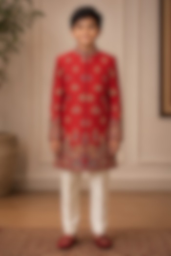 Red Raw Silk Thread Embroidered Indowestern Set For Boys by Sammohan Kids at Pernia's Pop Up Shop