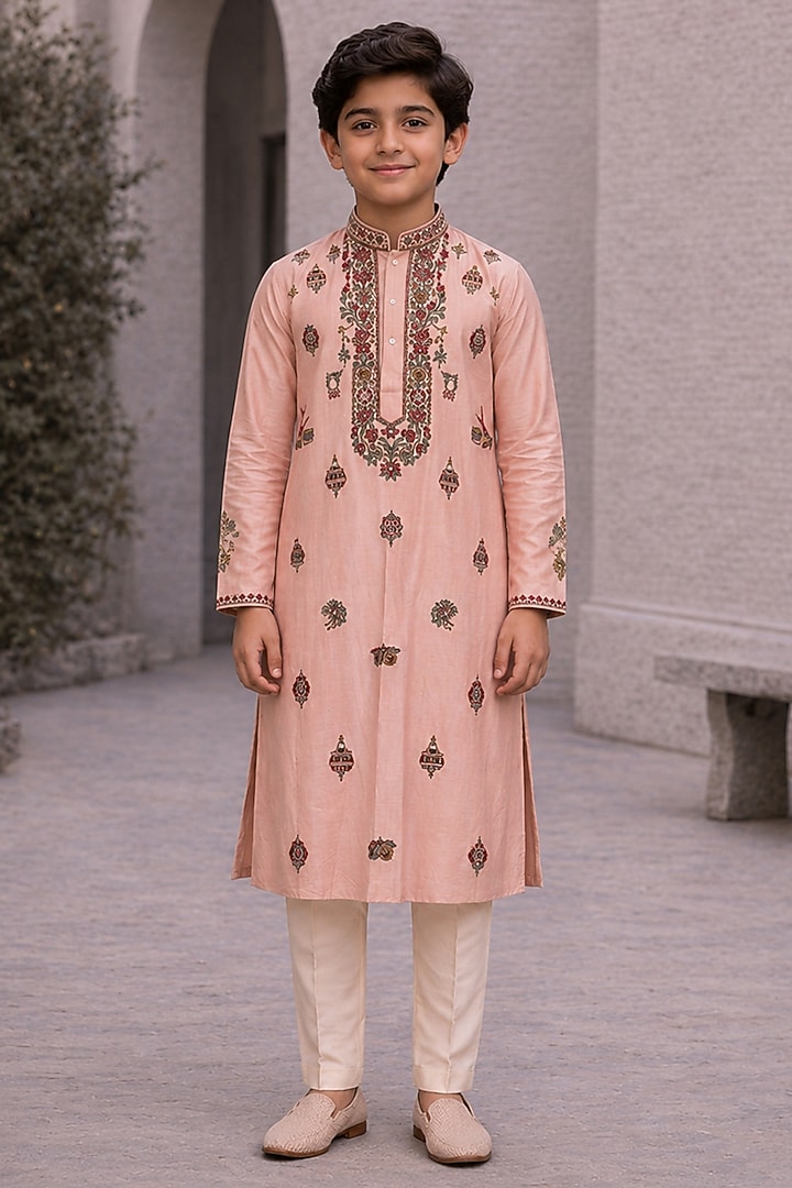 Peach Chanderi Thread Embroidered Kurta Set For Boys by Sammohan Kids at Pernia's Pop Up Shop