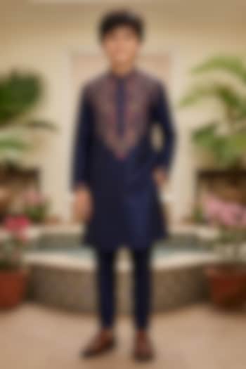 Blue Chanderi Thread Embroidered Kurta Set For Boys by Sammohan Kids at Pernia's Pop Up Shop