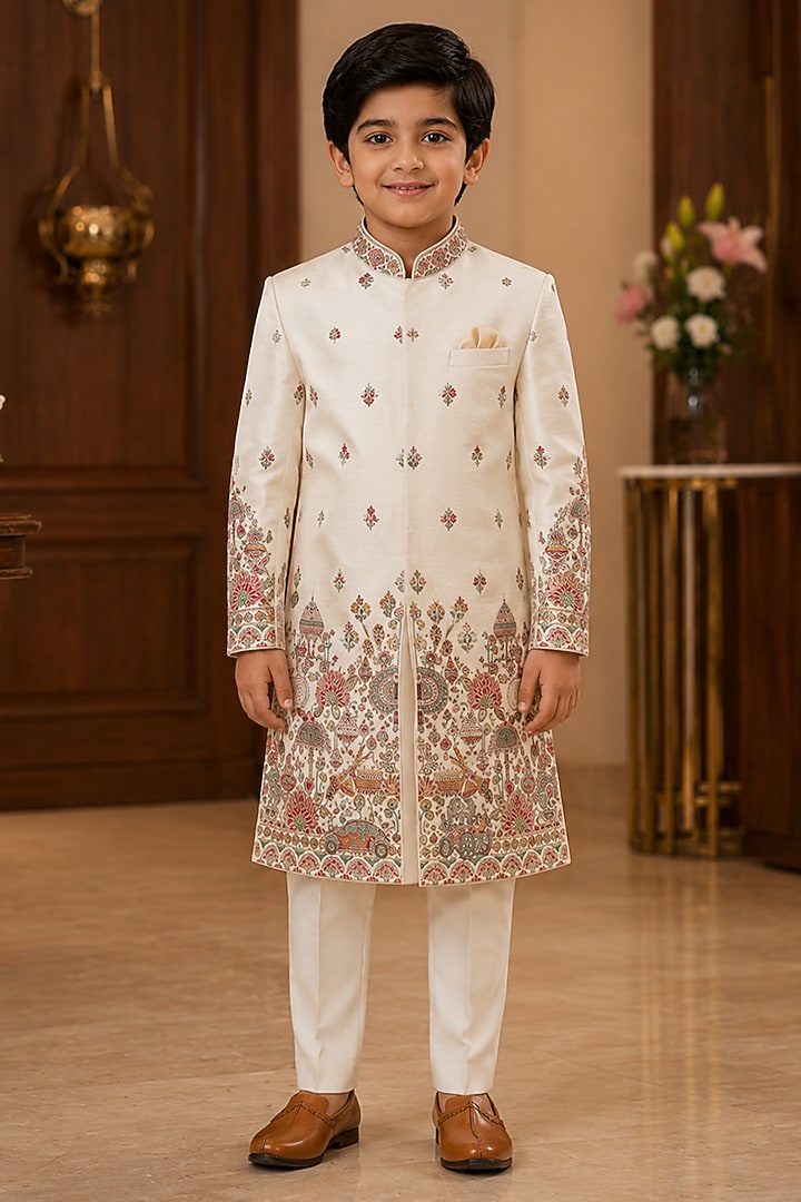 Ivory Raw Silk Resham Embroidered Sherwani Set For Boys by Sammohan Kids at Pernia's Pop Up Shop