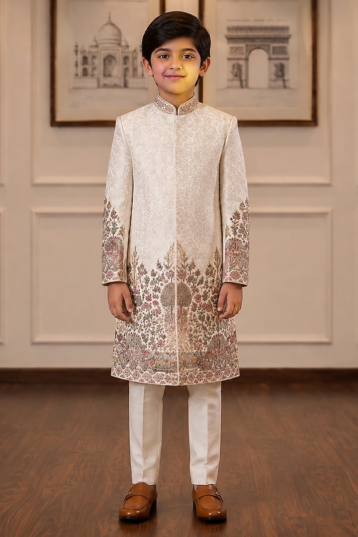 Ivory Raw Silk Resham Embroidered Sherwani Set For Boys by Sammohan Kids at Pernia's Pop Up Shop