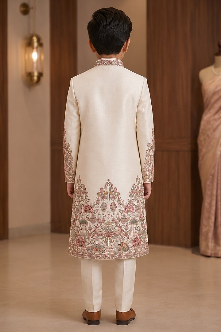 Ivory Raw Silk Resham Embroidered Sherwani Set For Boys by Sammohan Kids at Pernia's Pop Up Shop