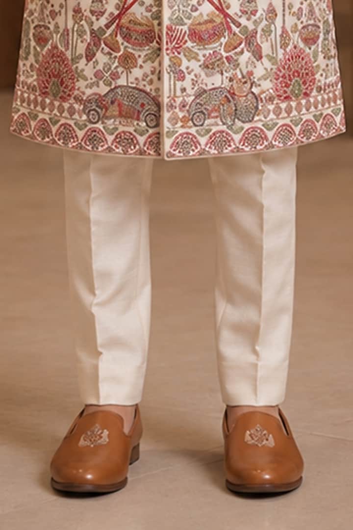 Ivory Raw Silk Resham Embroidered Sherwani Set For Boys by Sammohan Kids at Pernia's Pop Up Shop