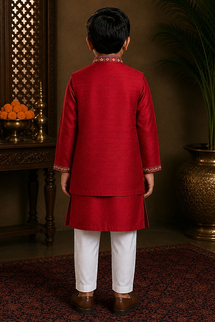 Red Raw Silk Resham Embroidered Bundi Jacket Set For Boys by Sammohan Kids at Pernia's Pop Up Shop