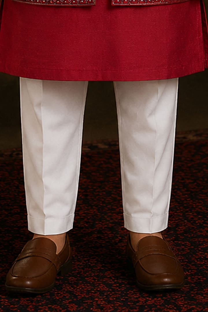 Red Raw Silk Resham Embroidered Bundi Jacket Set For Boys by Sammohan Kids at Pernia's Pop Up Shop