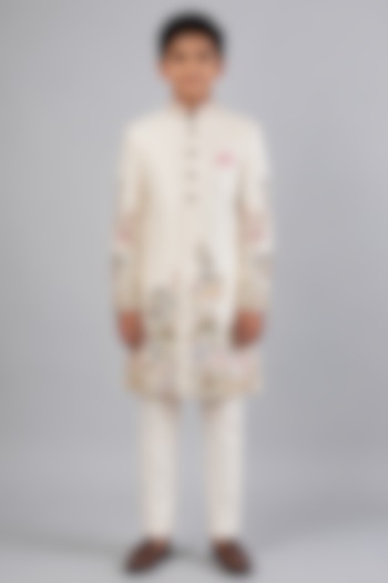 Ivory Tussar Hand Embroidered Sherwani Set For Boys by Sammohan Kids at Pernia's Pop Up Shop