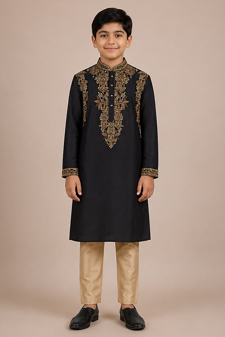 Black Tussar Resham & Thread Embroidered Kurta Set For Boys by Sammohan Kids at Pernia's Pop Up Shop