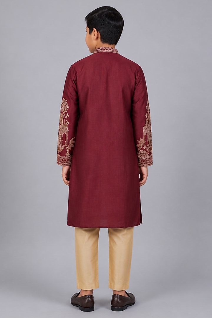 Red Tussar Resham & Thread Embroidered Kurta Set For Boys by Sammohan Kids at Pernia's Pop Up Shop
