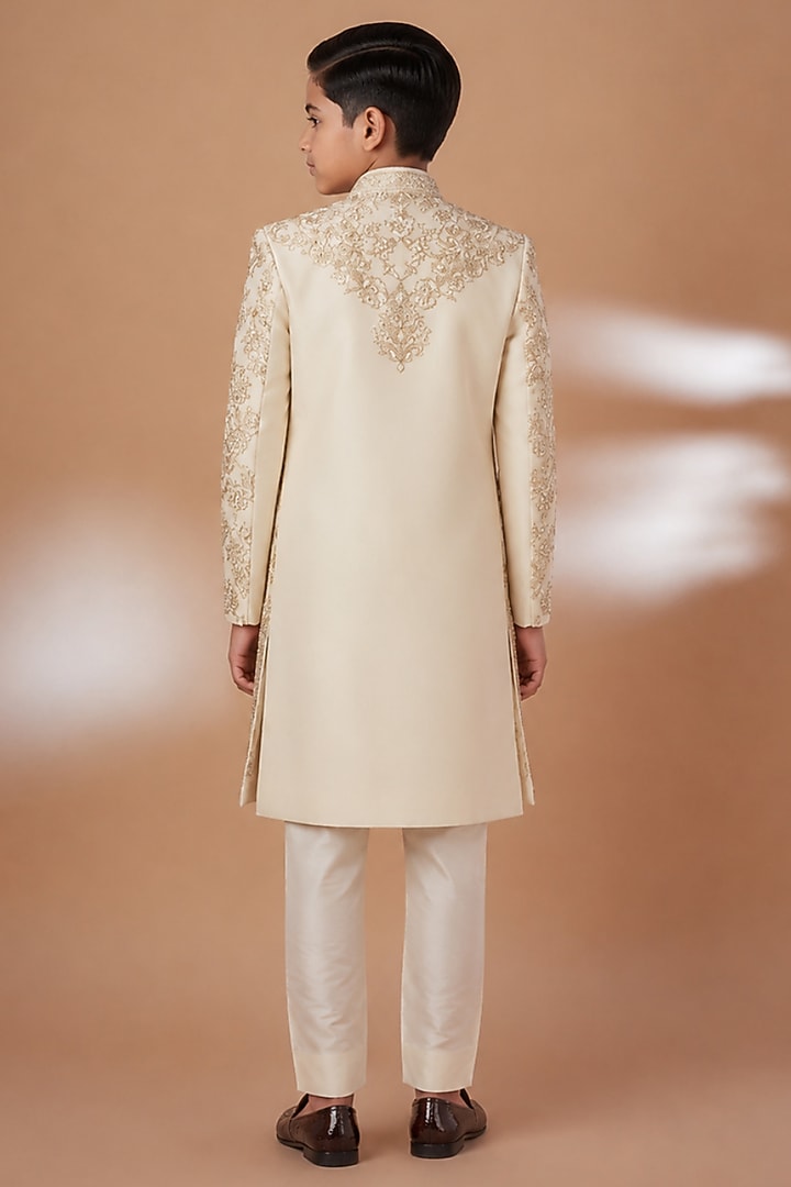 Ivory Tussar Hand & Machine Embroidered Sherwani Set For Boys by Sammohan Kids at Pernia's Pop Up Shop