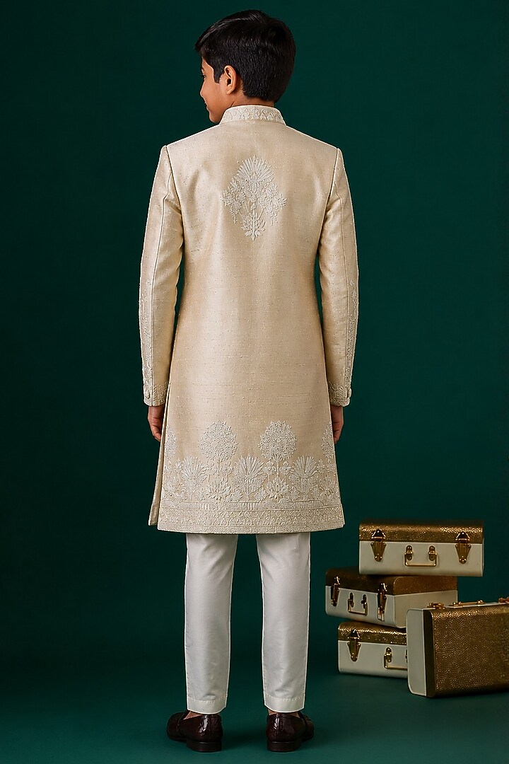Ivory Tussar Embroidered Sherwani Set For Boys by Sammohan Kids at Pernia's Pop Up Shop