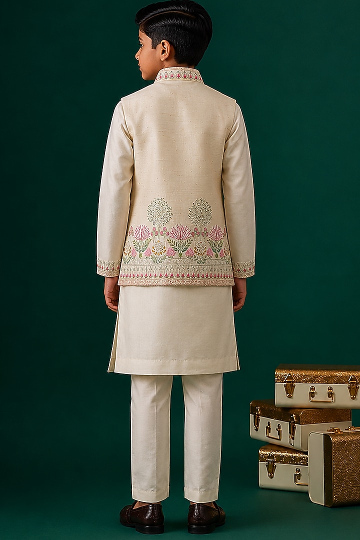Ivory Tussar & Raw Silk Embroidered Bundi Jacket Set For Boys by Sammohan Kids at Pernia's Pop Up Shop