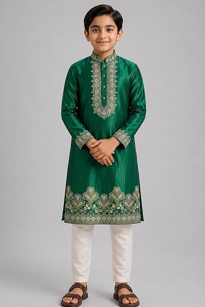 Green Tussar Resham Embroidered Kurta Set For Boys by Sammohan Kids at Pernia's Pop Up Shop