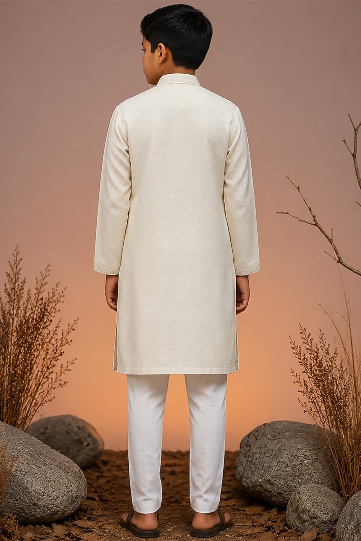 Ivory Tussar Thread & Resham Work Kurta Set For Boys by Sammohan Kids at Pernia's Pop Up Shop