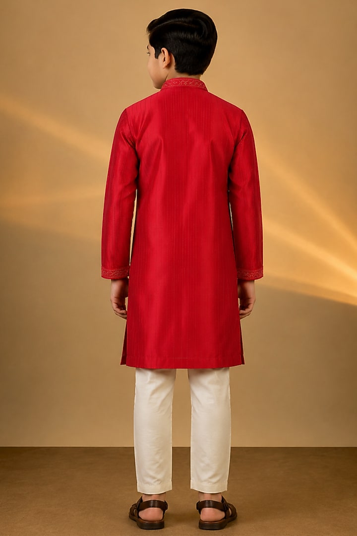 Red Tussar Resham & Thread Embroidered Kurta Set For Boys by Sammohan Kids at Pernia's Pop Up Shop