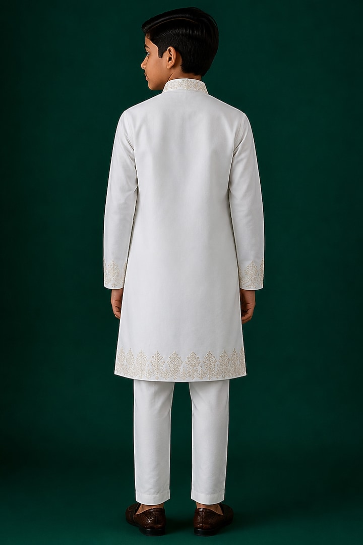 Ivory Tussar Hand & Machine Embroidered Kurta Set For Boys by Sammohan Kids at Pernia's Pop Up Shop