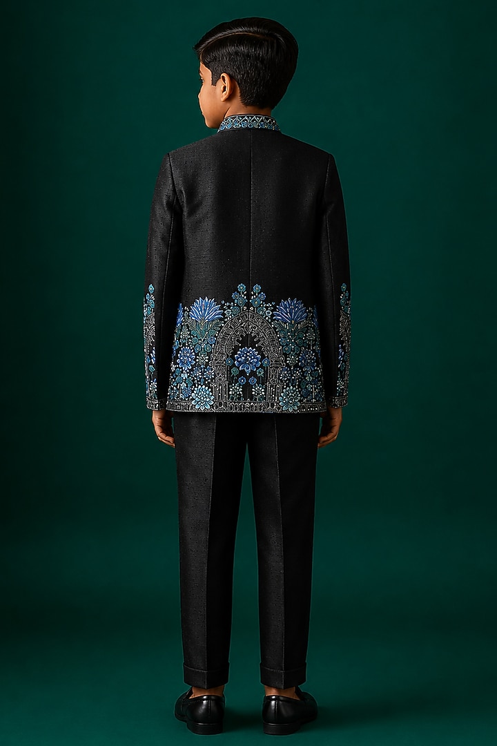 Black Tussar Hand & Machine Embroidered Bandhgala Set For Boys by Sammohan Kids at Pernia's Pop Up Shop