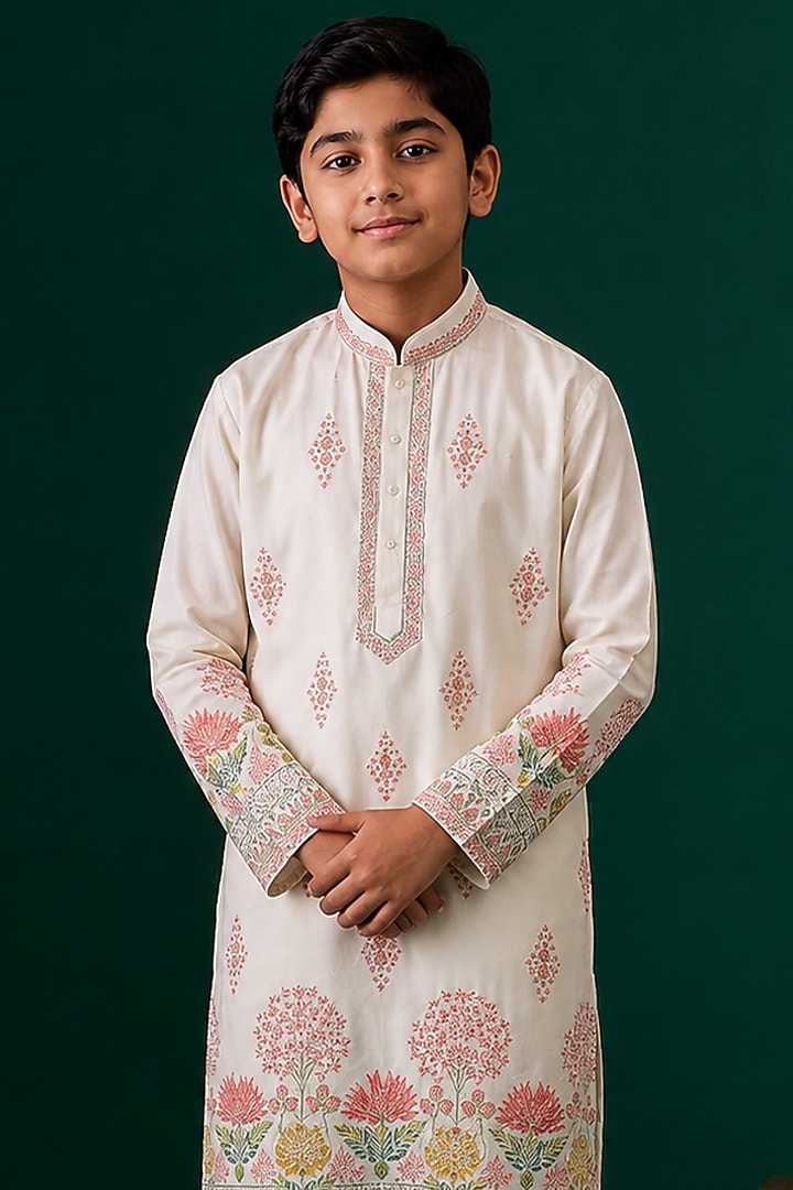 Ivory Tussar Hand & Machine Embroidered Kurta Set For Boys by Sammohan Kids at Pernia's Pop Up Shop