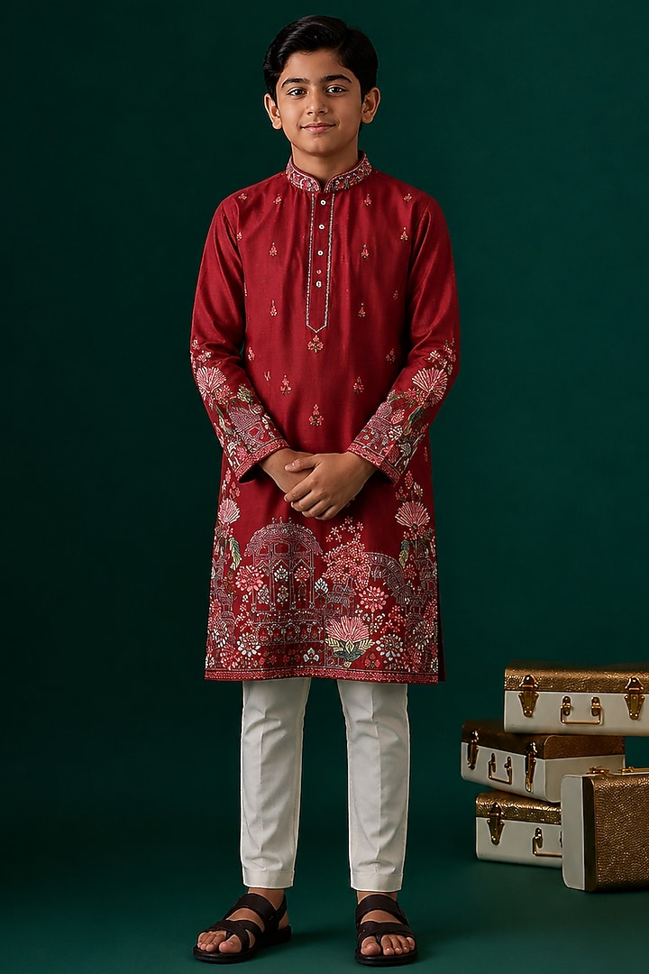 Red Tussar Hand & Machine Embroidered Kurta Set For Boys by Sammohan Kids at Pernia's Pop Up Shop