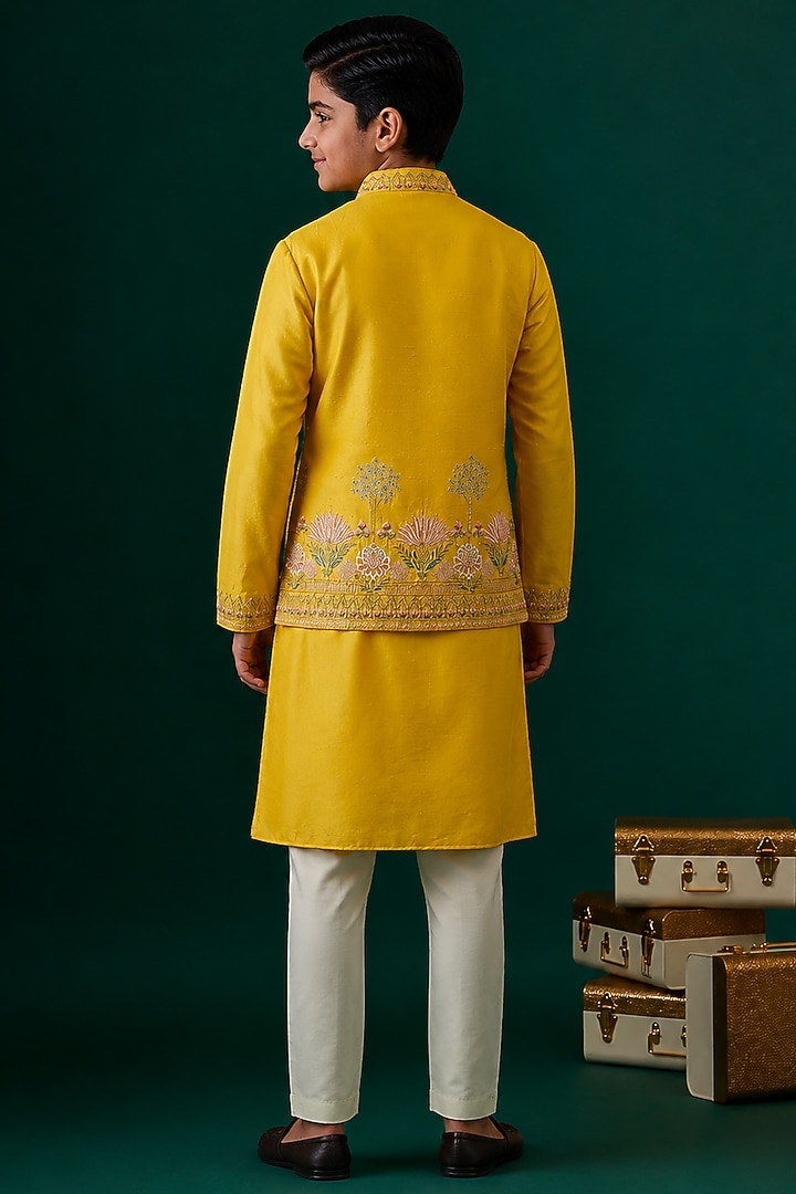 Yellow Tussar & Raw Silk Embroidered Bundi Jacket Set For Boys by Sammohan Kids at Pernia's Pop Up Shop