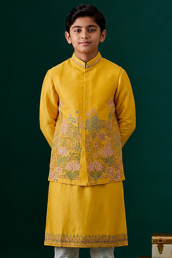 Yellow Tussar & Raw Silk Embroidered Bundi Jacket Set For Boys by Sammohan Kids at Pernia's Pop Up Shop