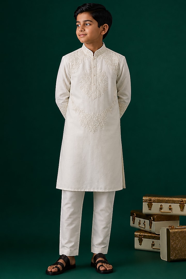 Ivory Tussar Hand & Machine Embroidered Kurta Set For Boys by Sammohan Kids at Pernia's Pop Up Shop