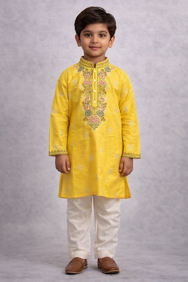 Yellow Tussar Kurta Set For Boys by Sammohan Kids at Pernia's Pop Up Shop