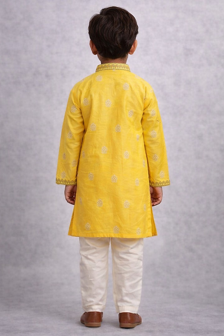 Yellow Tussar Kurta Set For Boys by Sammohan Kids at Pernia's Pop Up Shop