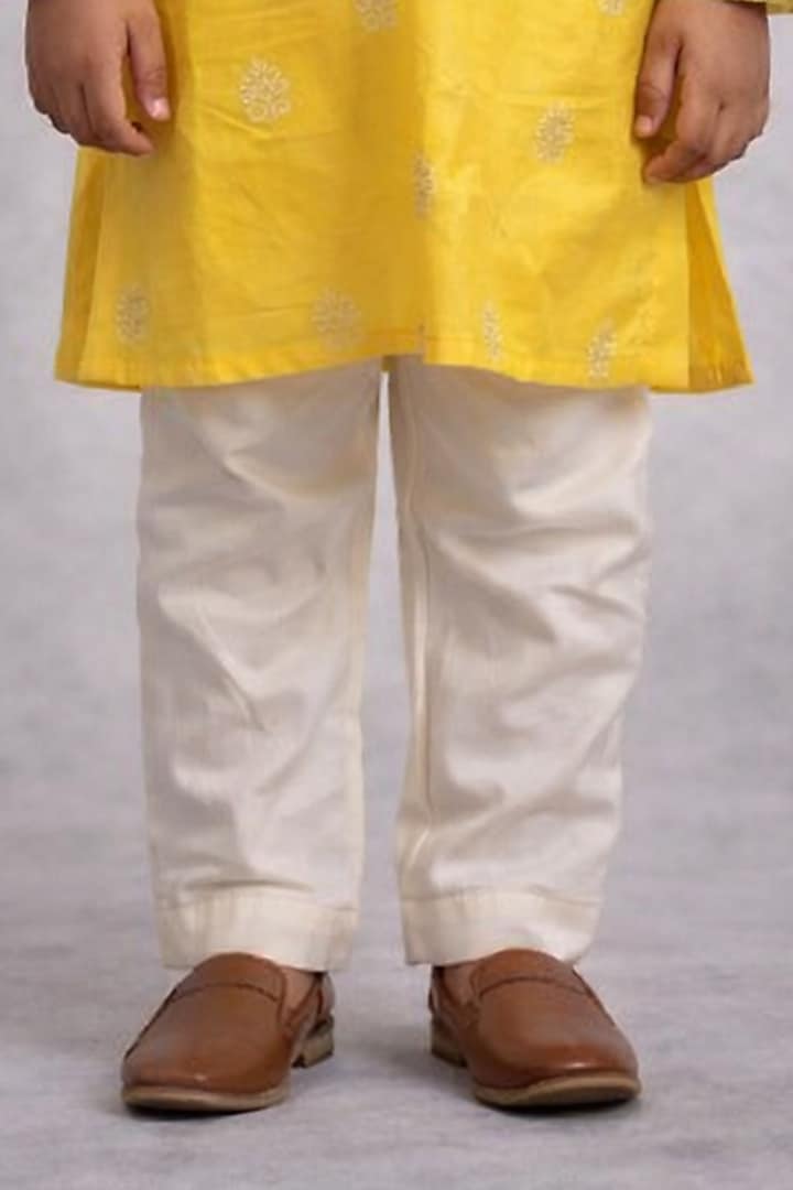 Yellow Tussar Kurta Set For Boys by Sammohan Kids at Pernia's Pop Up Shop