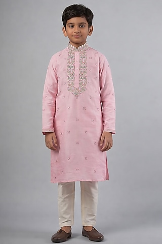Pink Tussar Thread Work Kurta Set For Boys by Sammohan Kids