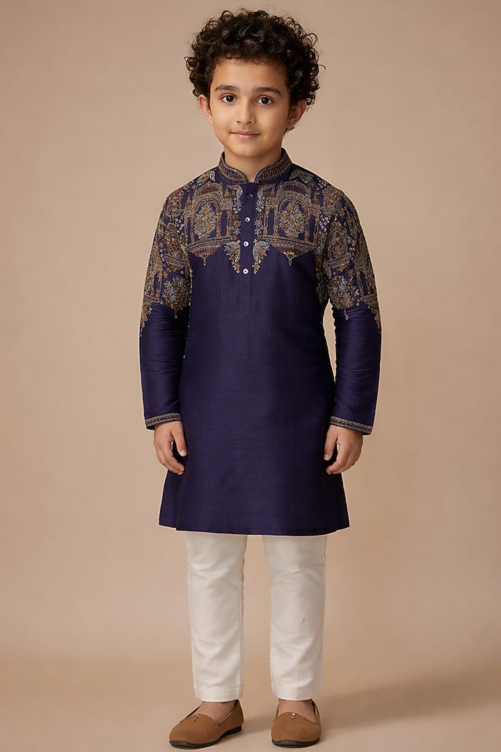 Navy Blue Tussar Thread Work Kurta Set For Boys by Sammohan Kids at Pernia's Pop Up Shop