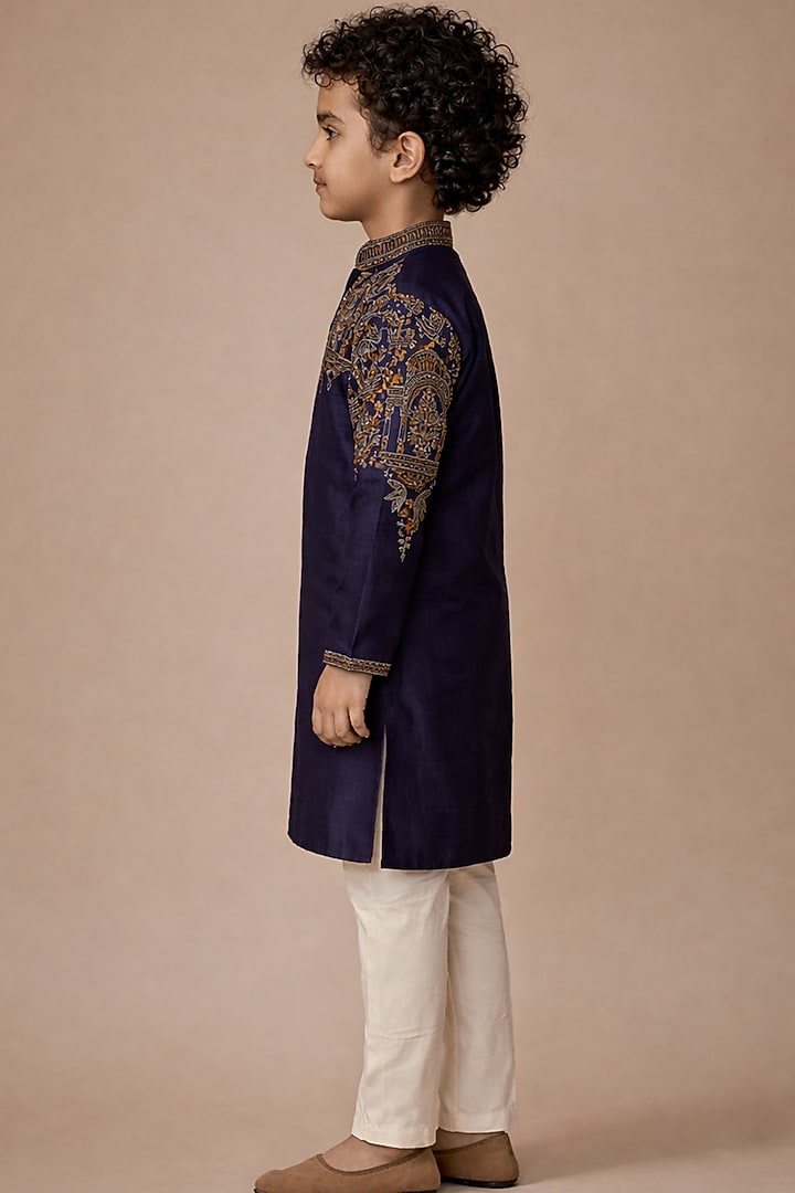 Navy Blue Tussar Thread Work Kurta Set For Boys by Sammohan Kids at Pernia's Pop Up Shop