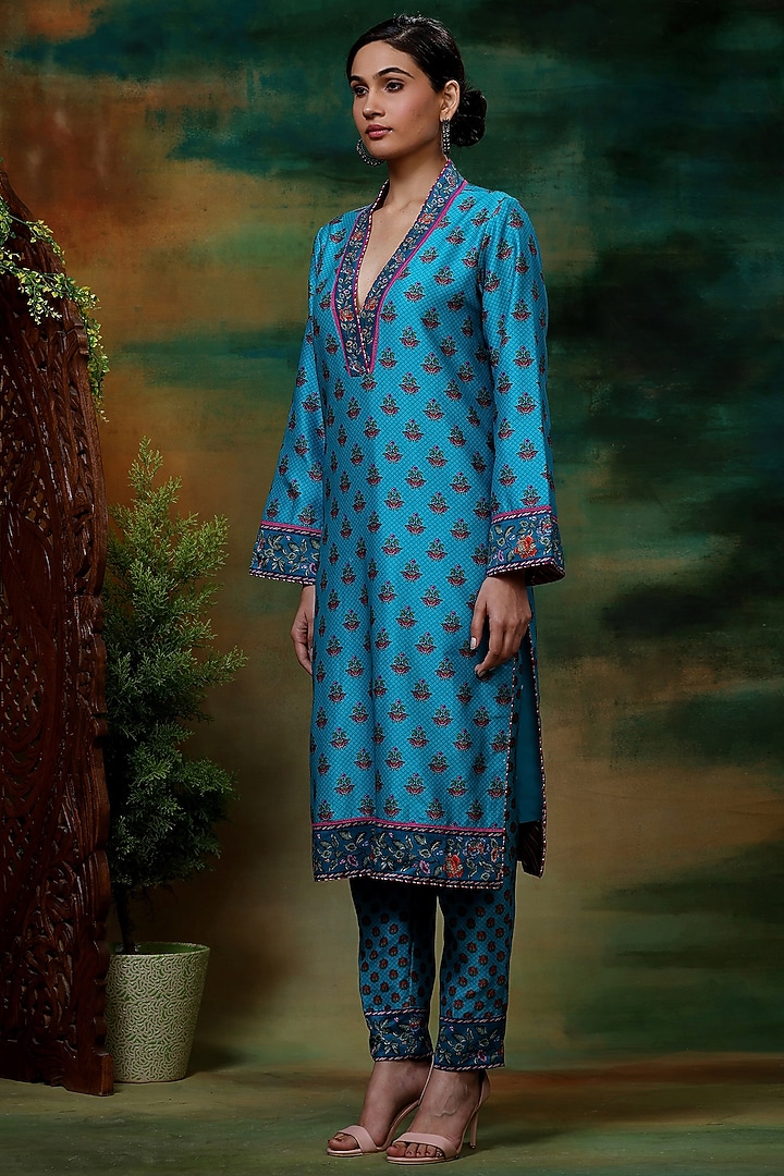 Blue & Pink Chanderi Silk Digital Printed Kurta Set by Samvrih at Pernia's Pop Up Shop