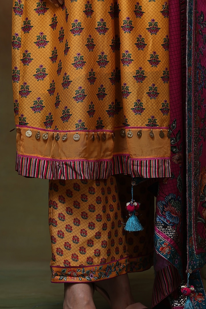 Yellow & Pink Chanderi Boota Printed & Coin Embellished Kurta Set by Samvrih at Pernia's Pop Up Shop