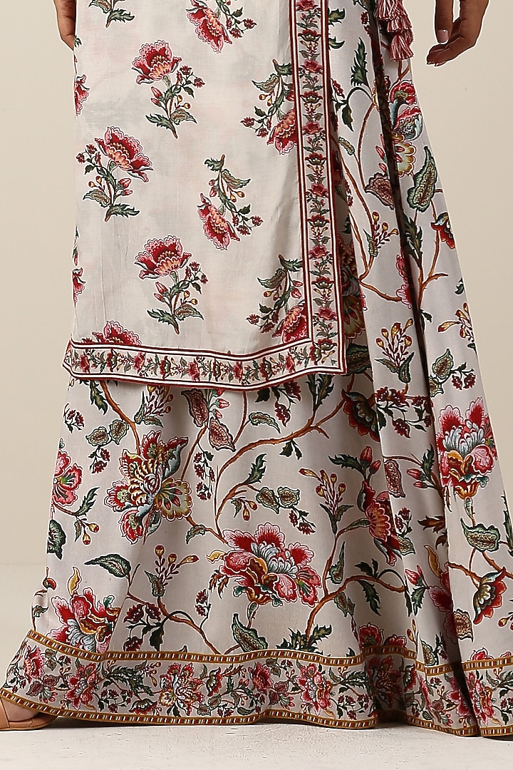 Off-White Cotton Silk Boota Printed Kurta Set by Samvrih at Pernia's Pop Up Shop