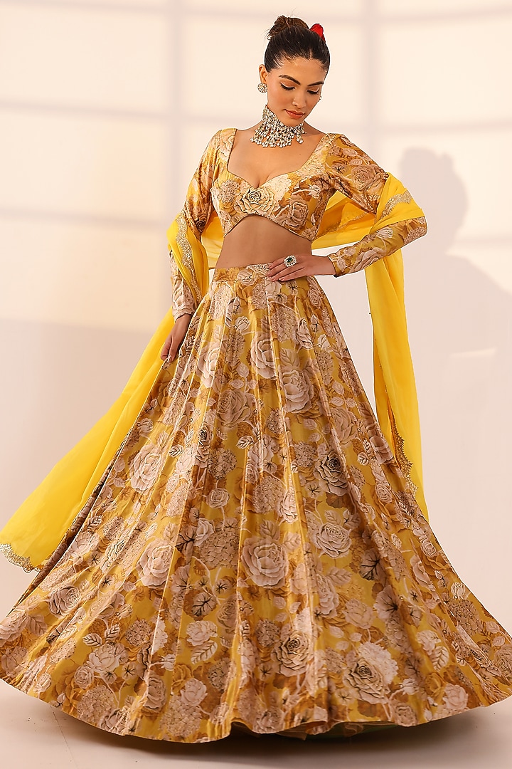 Gold Velvet Floral Kalidar Lehenga Set by SANAM at Pernia's Pop Up Shop